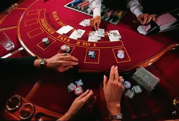 emerland Mystical Spirits Dibina Untuk Pusingan Fokus